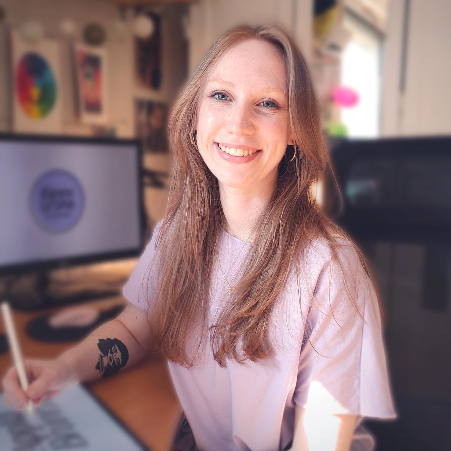 Fanny, Graphiste et Directrice Artistique, freelance régulier chez Ukkotaz
